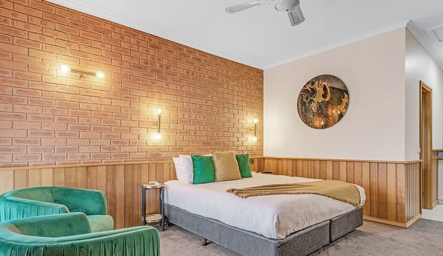 Golden River Motor Inn