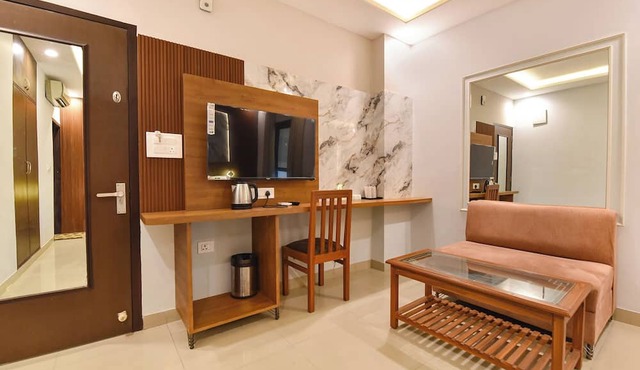 Fabhotel Prime Garvit