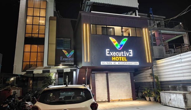 V EXECUTIVE HOTEL