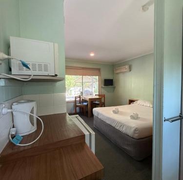 Corowa Caravan Park on the Murray River
