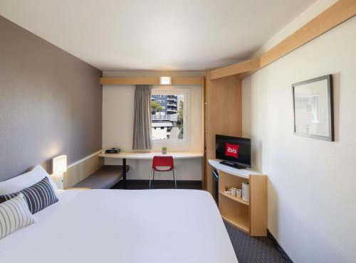 ibis Thornleigh