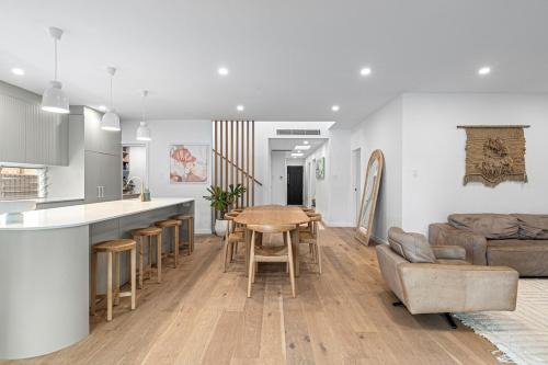 Bundeena Bungalow