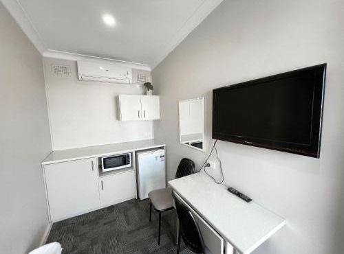 Hillview Motel